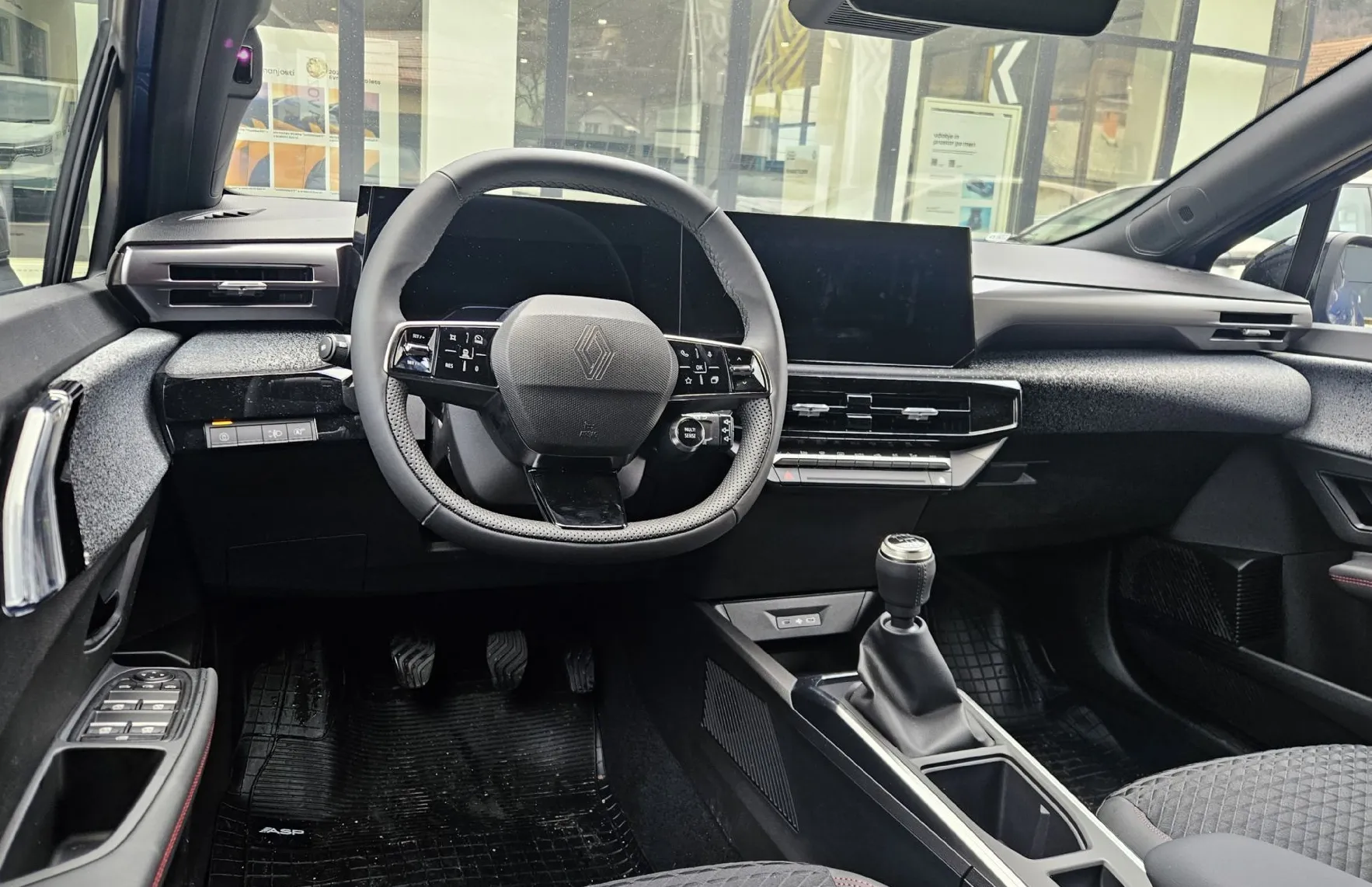 Zunanja slika - Renault Clio - techno TCE 115 - 8