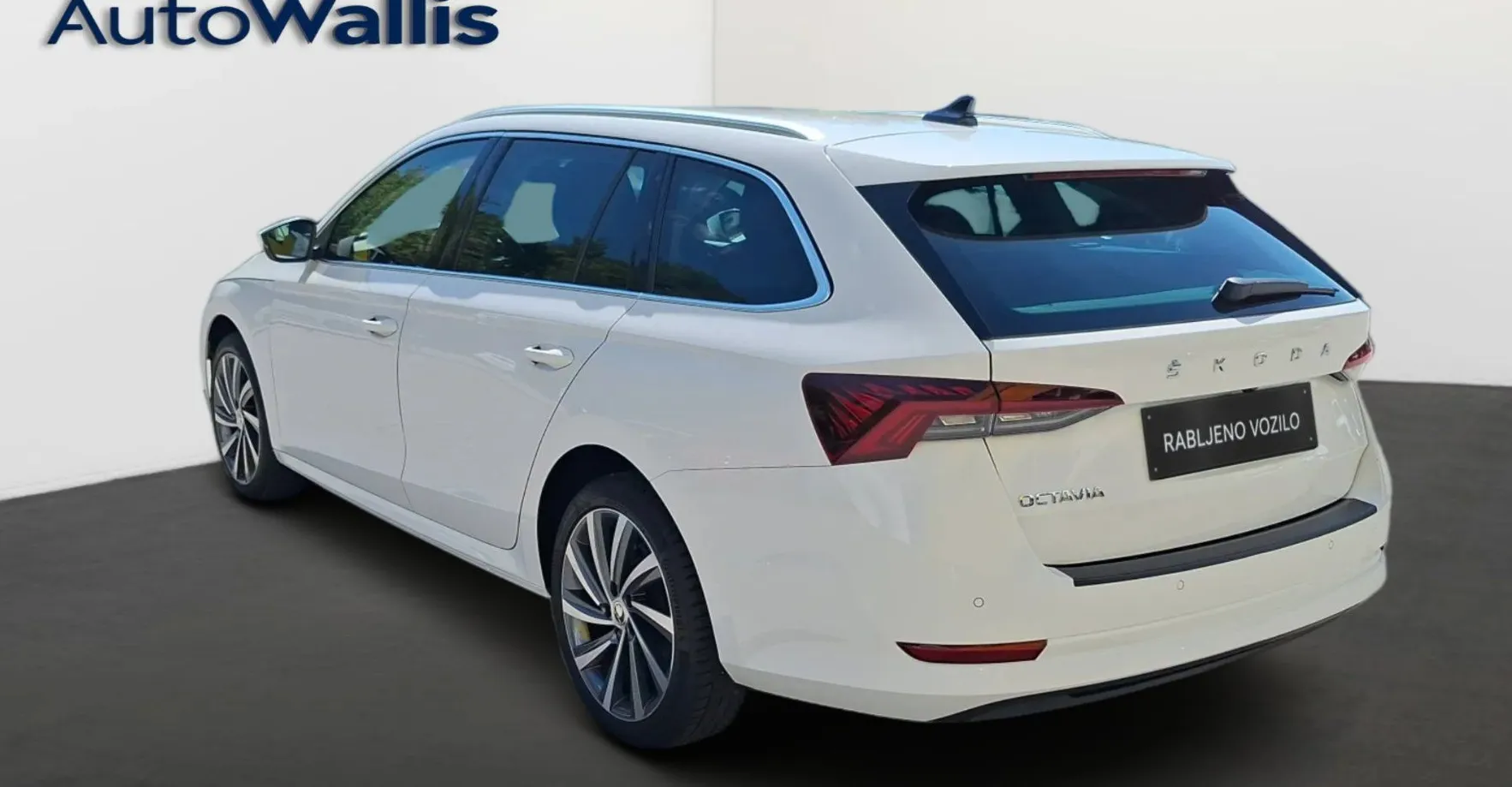 Zunanja slika - Škoda Octavia - Combi 2.0 TDI Style DSG - 3