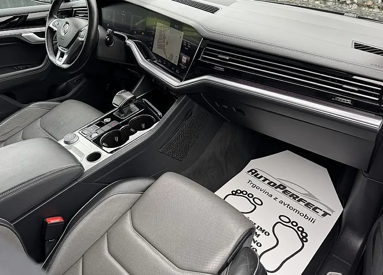 Zunanja slika - VW Touareg - V6 TDI BMT R-Line |PANO|KAM|VIRTUAL|LED|ACC|20 COL - 11