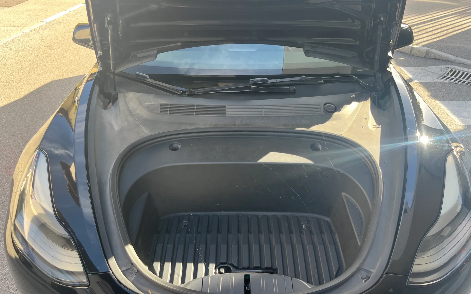 Notranja slika - Tesla Model 3 - 3D3 / 3D1 - 14