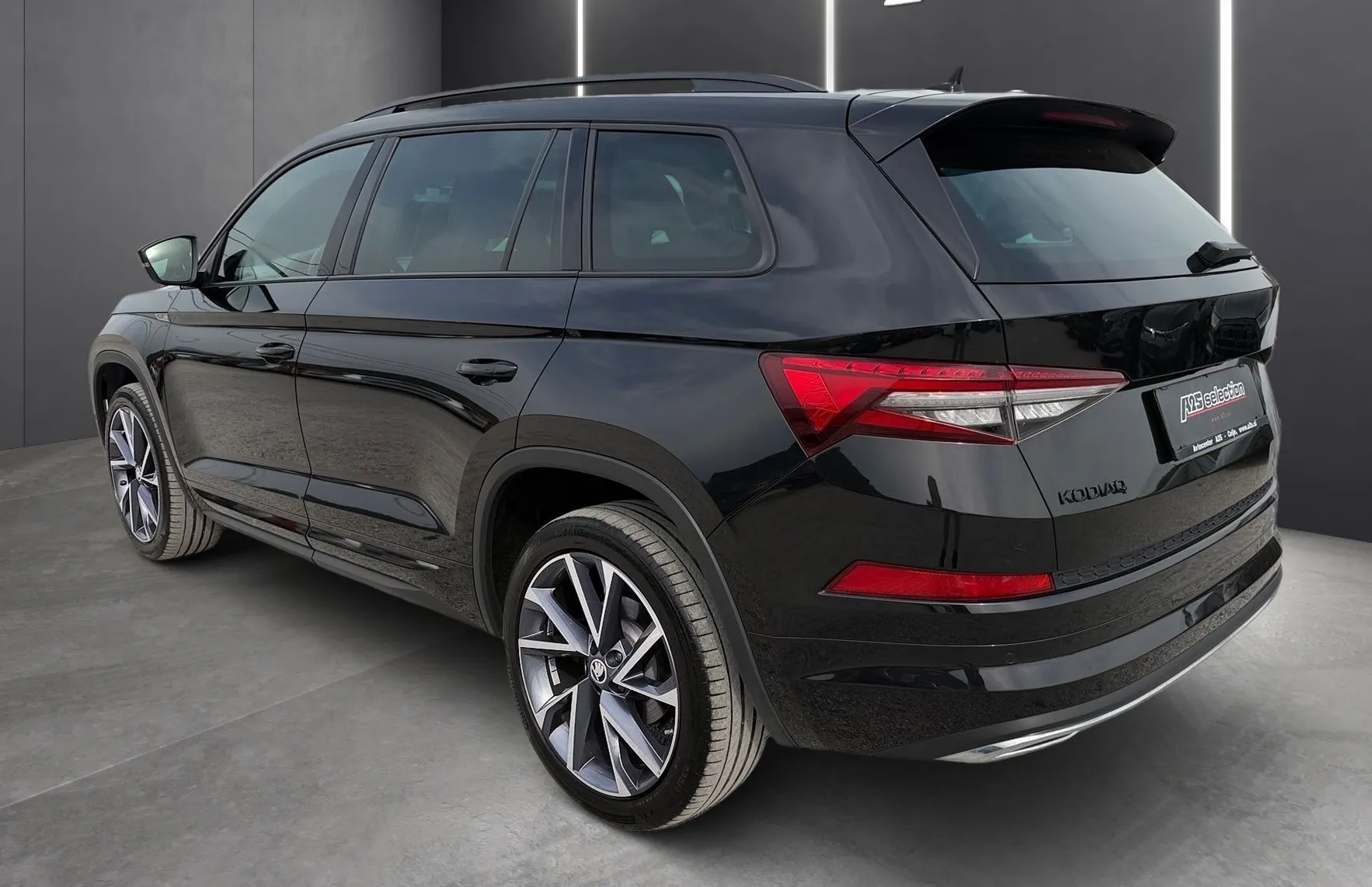 Zunanja slika - Škoda Kodiaq - 4x4 2.0 TDI Sportline DSG-20 COL Webasto-Memory... - 4