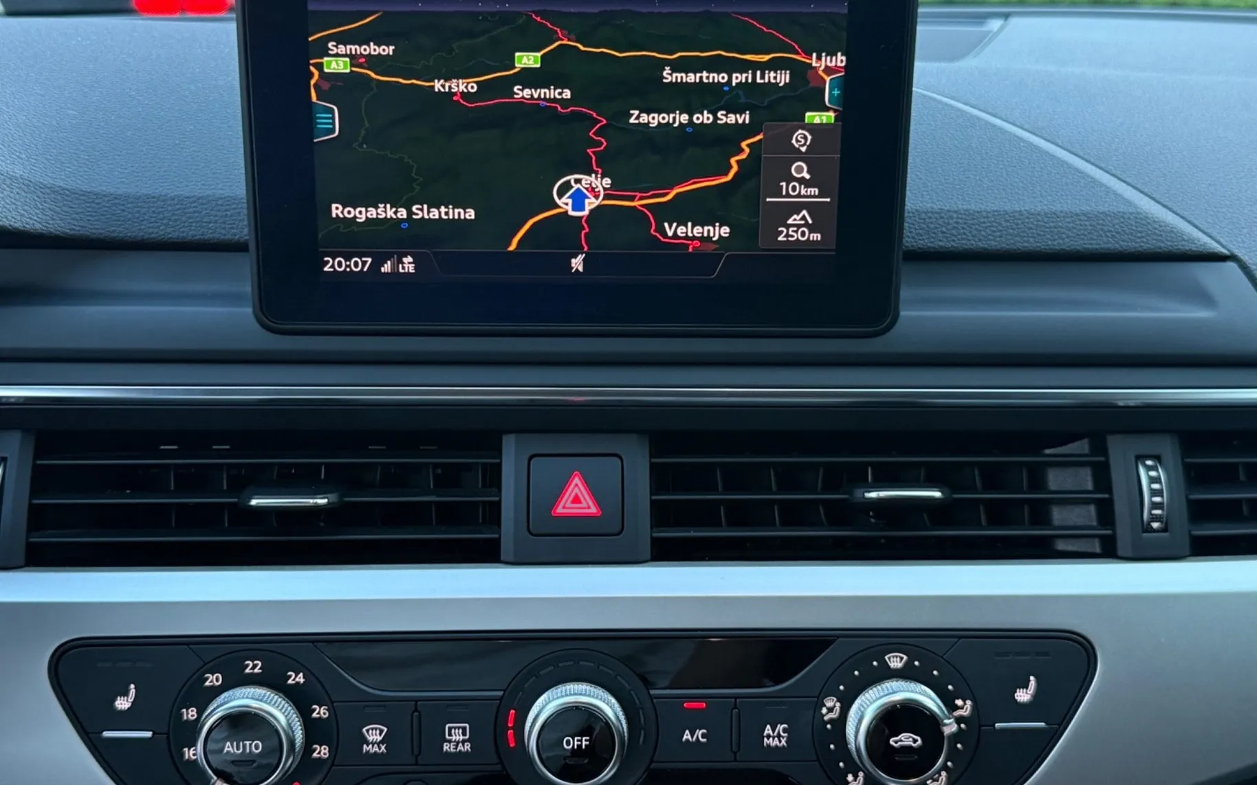 Notranja slika - Audi A5 Sportback - 2.0 TDI-AUT-S LINE-LIZING ZA TUJCE-XENON LED - 12