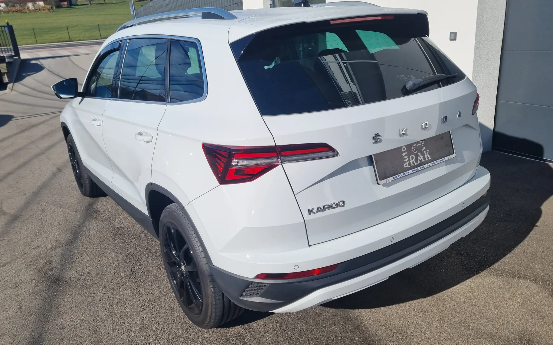 Zunanja slika - Škoda Karoq - 2.0 TDI Style SLO,76404 KM - 5