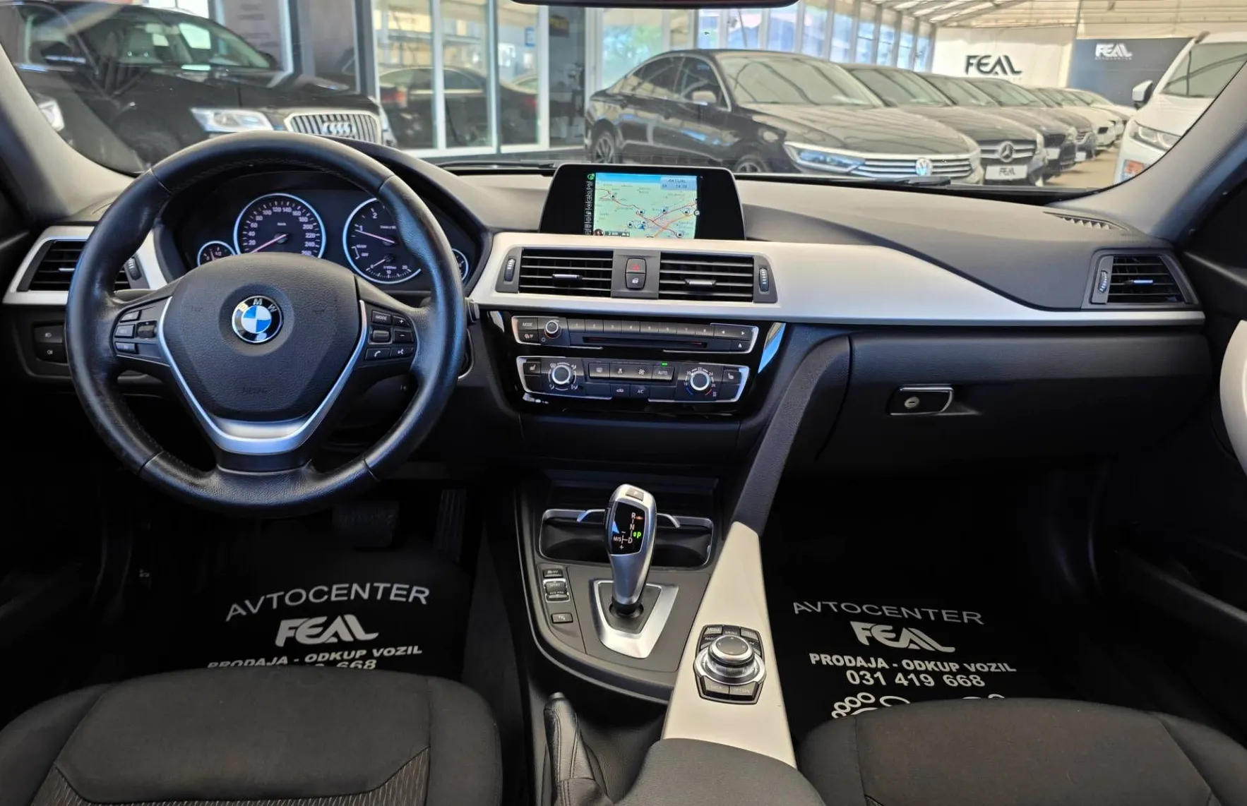 Zunanja slika - BMW Serija 3 - Touring: 318D-AVT-FACELIFT-FULL LED-NAVI-TEMPOMAT-PDC- - 12