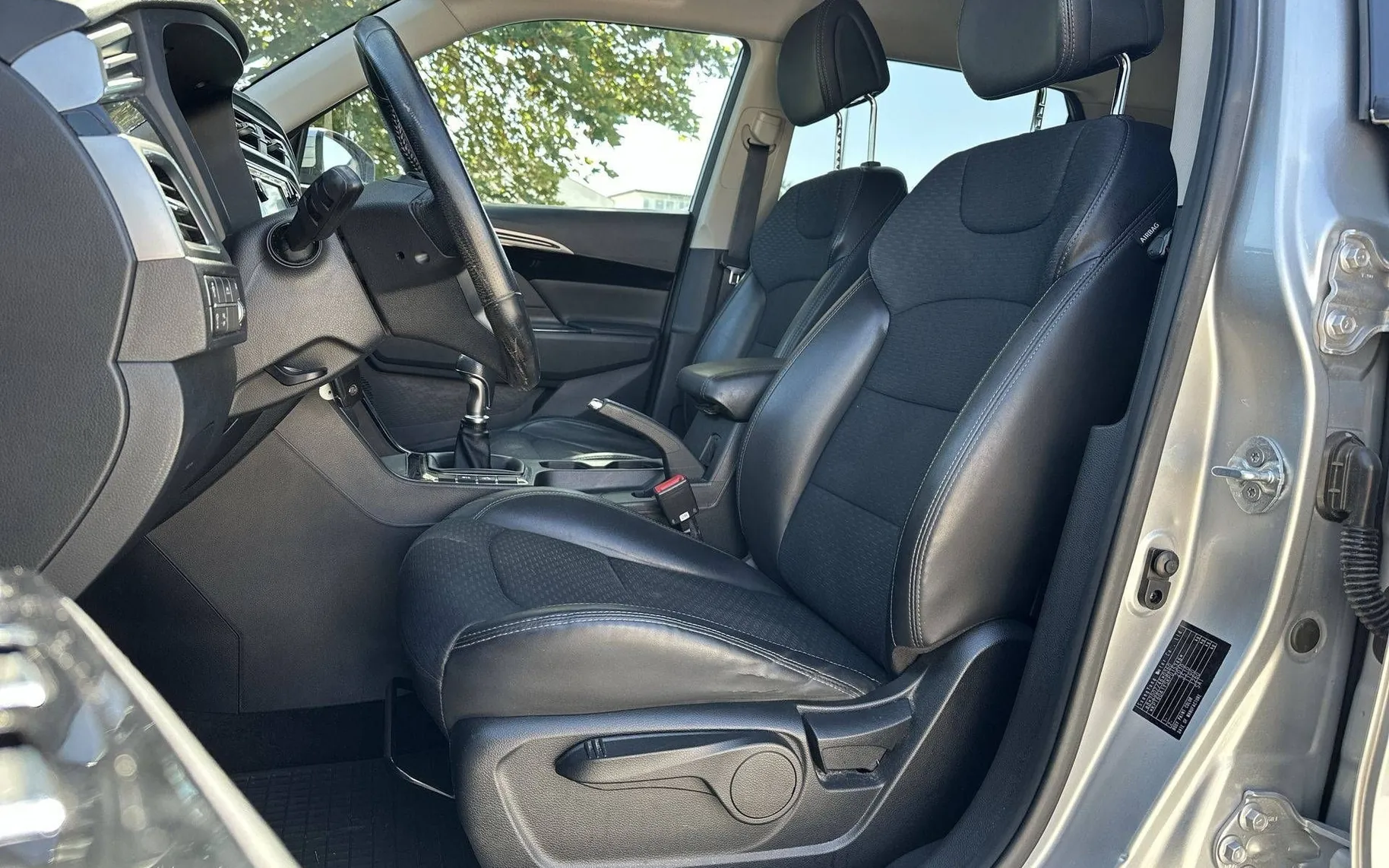 Notranja slika - KG Mobility Korando - 1.5 T-GDI ISG Style - 10