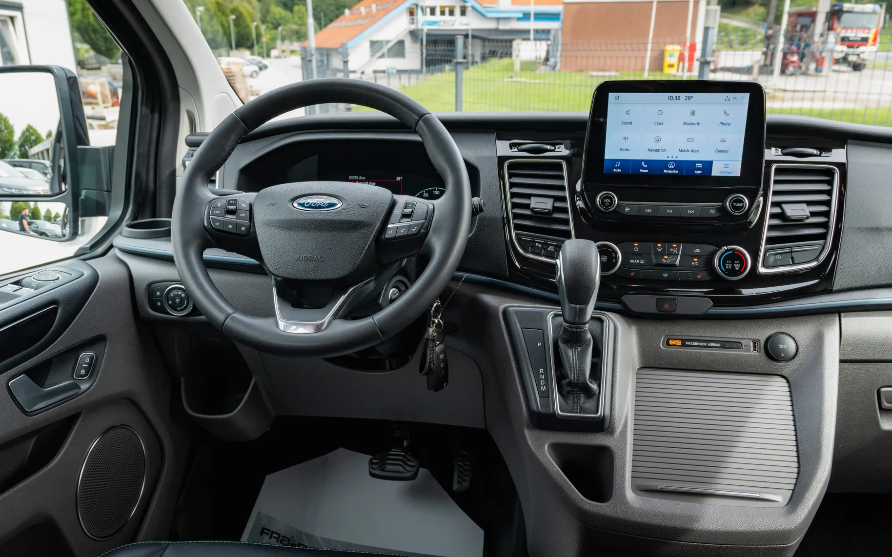 Notranja slika - Ford Tourneo - Custom - 9