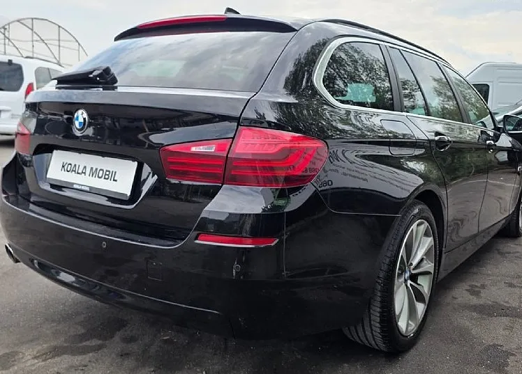 Zunanja slika - BMW Serija 5 - Touring: 520D XDRIVE AVT LED-M-VOLAN-PDC-GRETJE SEDEŽEV - 4