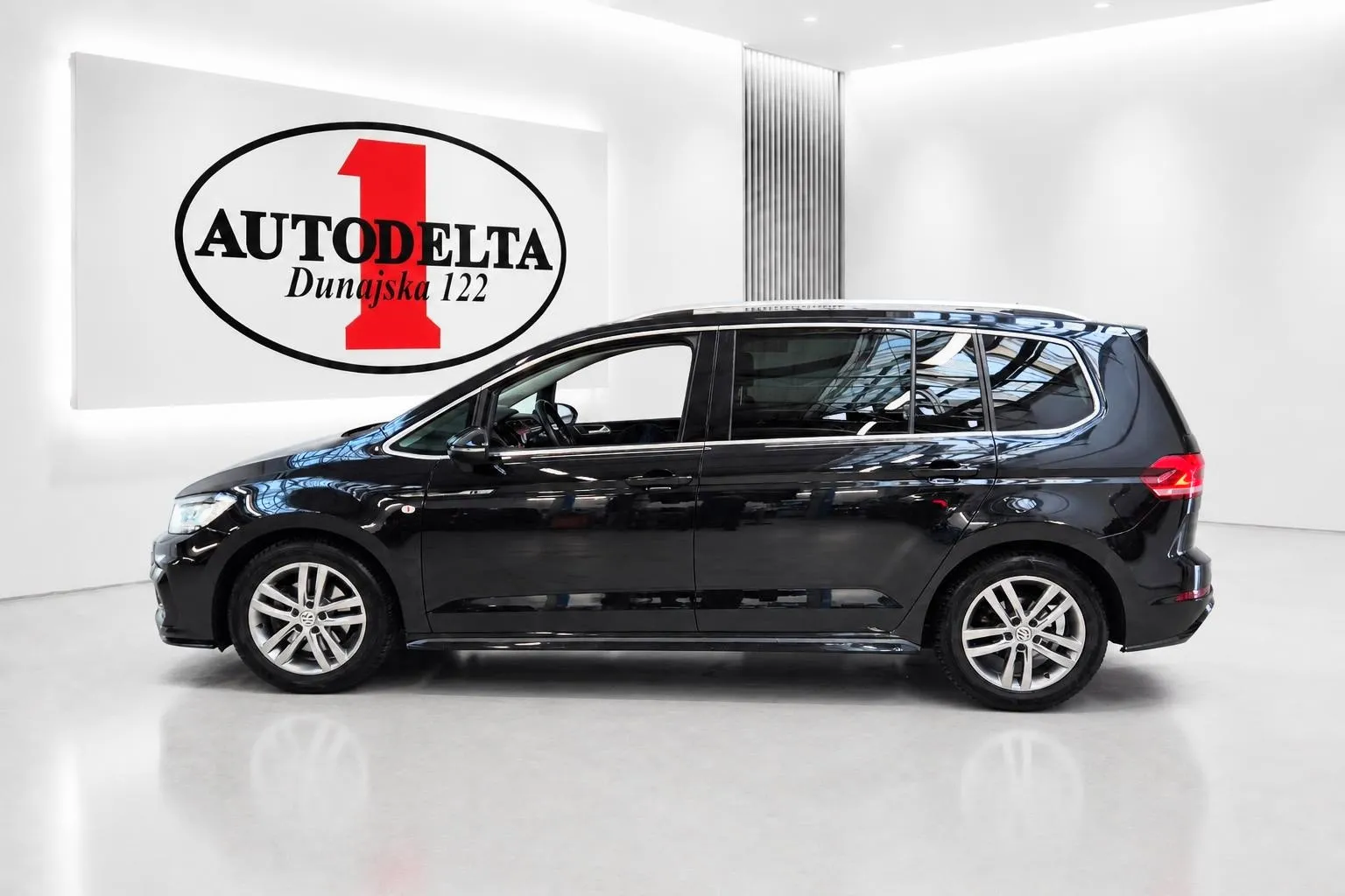 Zunanja slika - Volkswagen Touran - 1.6 TDI BMT R-Line - 3