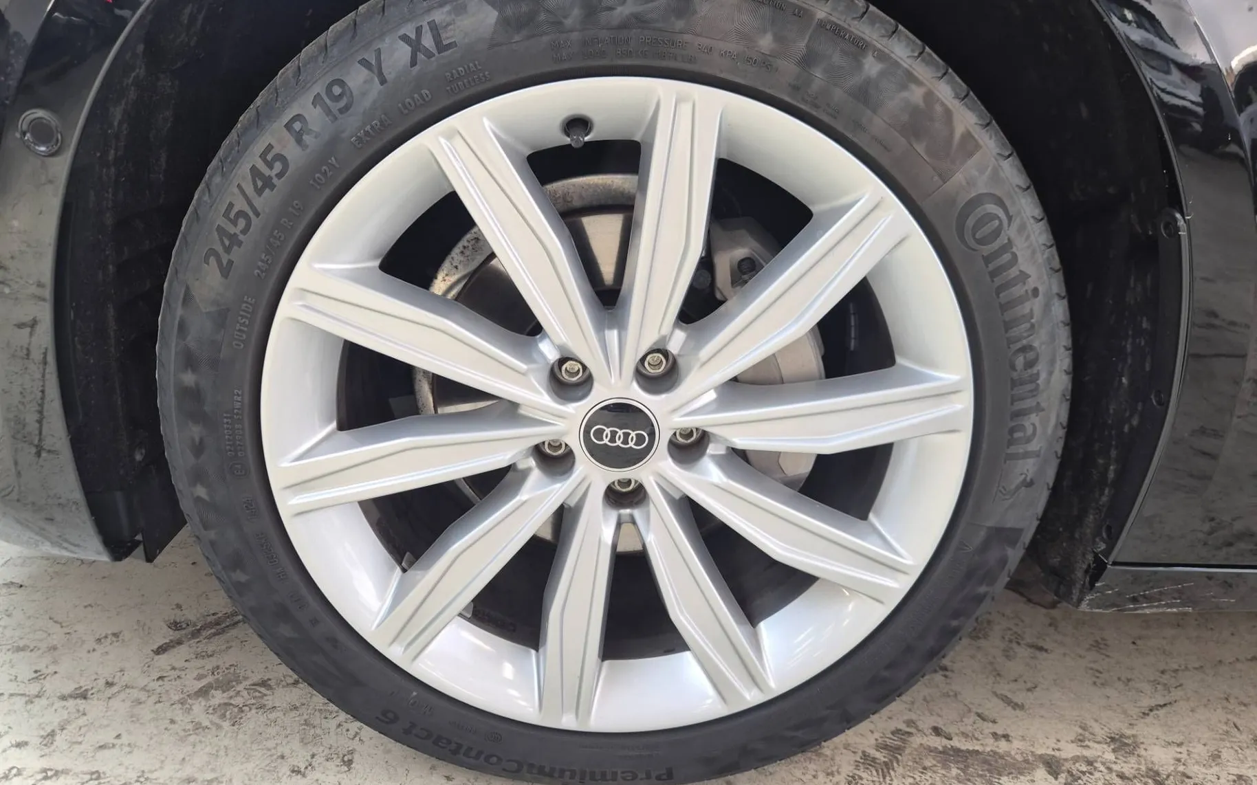 Notranja slika - Audi A6 - 40 TDI S tronic - 9