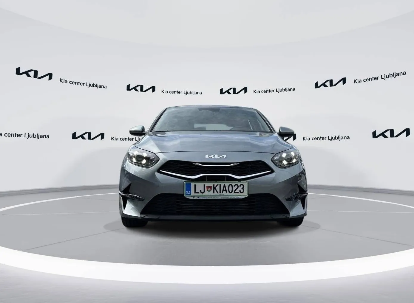 Zunanja slika - KIA Ceed - 1.0 T-GDi LX Champion+ ISG. M T - 2