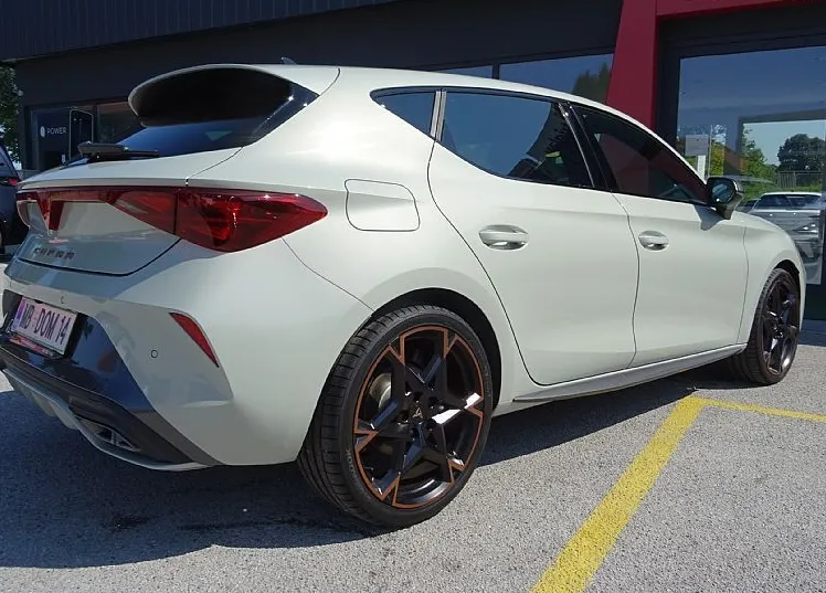 Zunanja slika - Cupra Leon - 1.5 eTSI 150KM DSG-Aktivno vzmetenje DCC-ALU 19 - 5