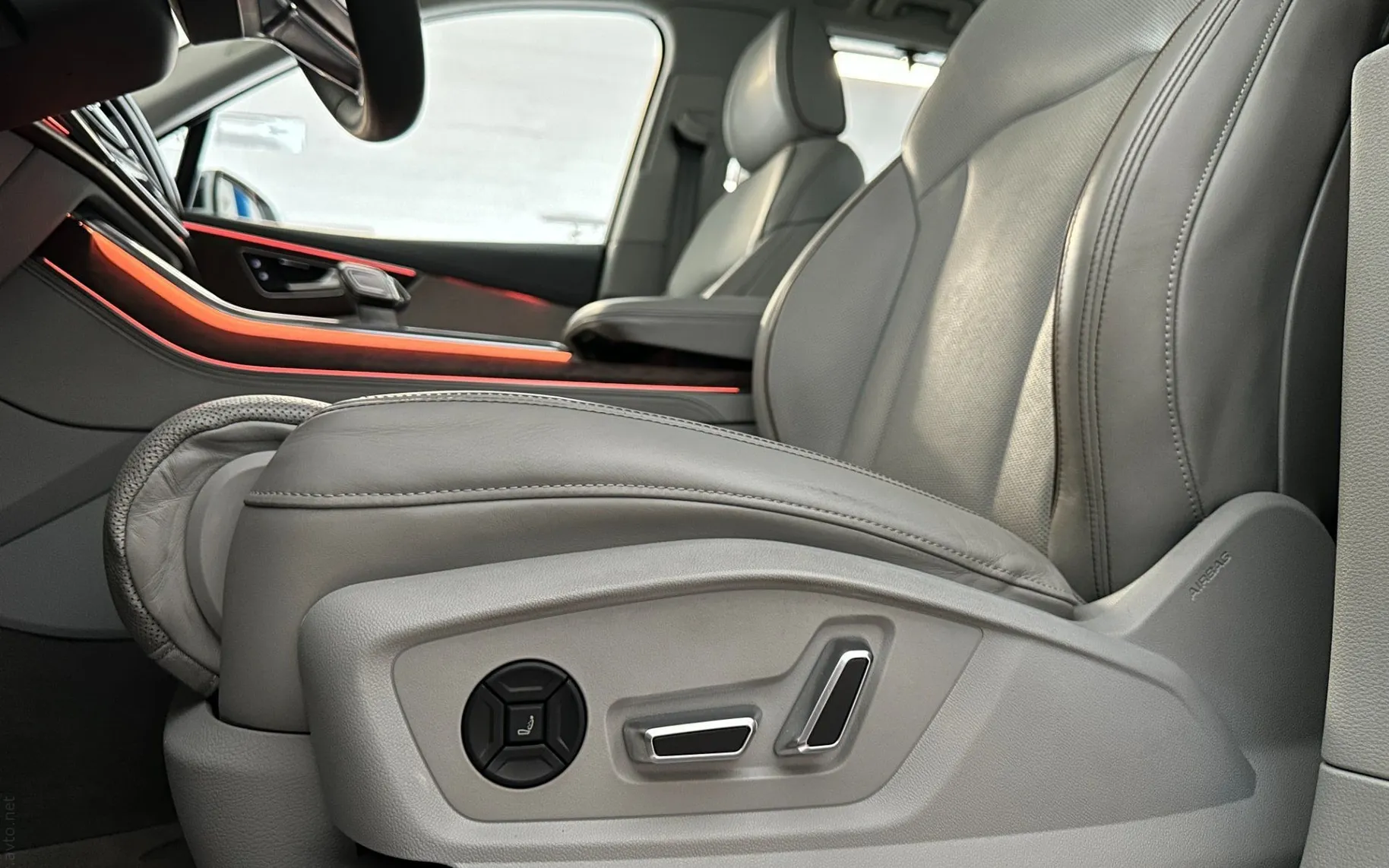 Notranja slika - Audi Q7 - 50TDI|Q|S-Line|Pano|Air|Masaža|Hlaj|360K|4WS|HUD| - 10