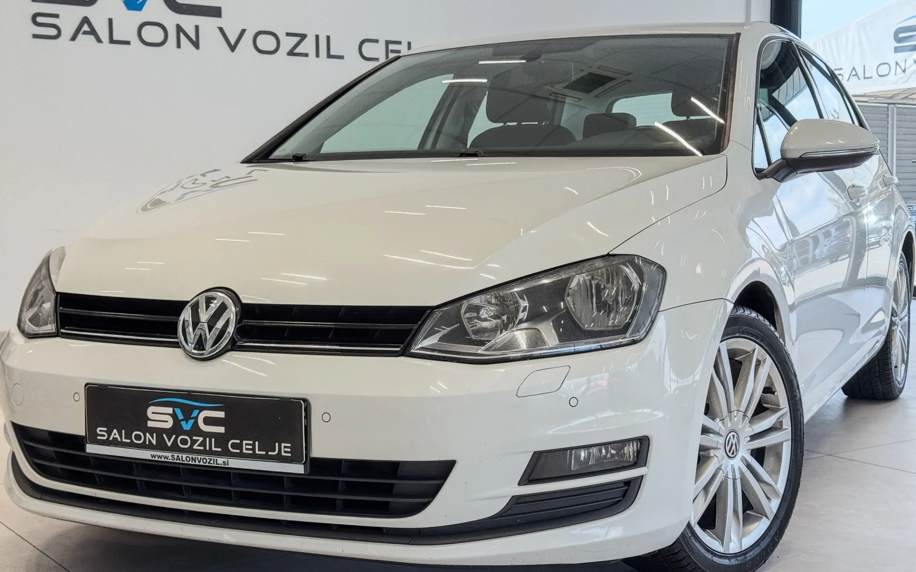 Zunanja slika - Volkswagen Golf - 1.6TDI-DSG-2X-PDC-DIGI-KLIMA-TEMPOMAT-GRET-SED-17C - 1