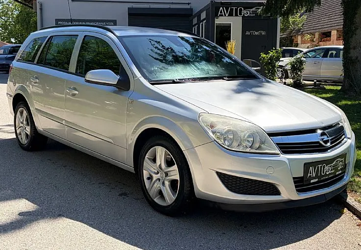 Zunanja slika - Opel Astra - Karavan 1.9 CDTI - 3