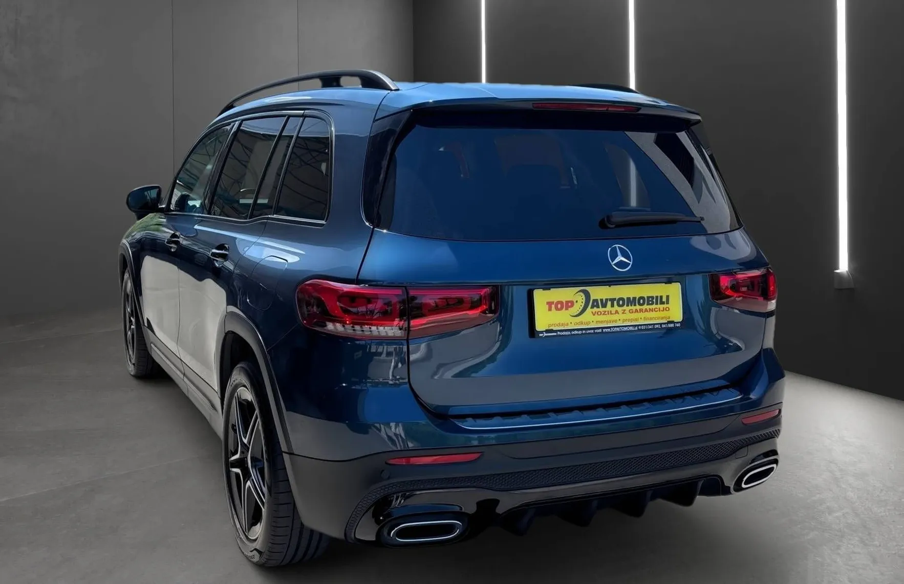 Zunanja slika - Mercedes-Benz GLB-Razred - GLB 200 d AMG BLACK EDITION PANORAMA KAMERA 7 SE - 6