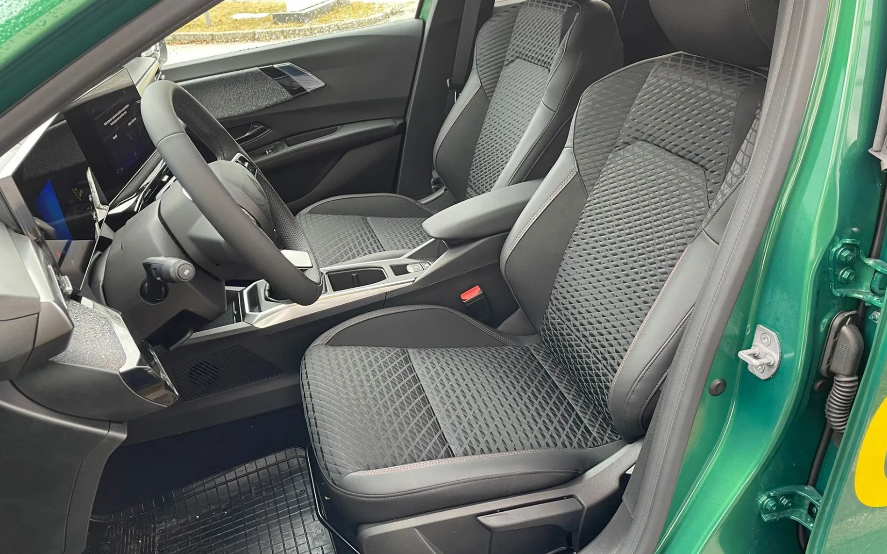 Zunanja slika - Renault Clio - techno TCE 115 - Paket Zima - 10