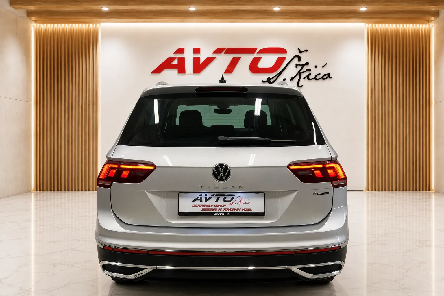 Notranja slika - VW Tiguan - 2.0 TDI-4X4-AUT-IQ-VIRTUAL-ACC-HEAD UP-LED-KAMERA. - 8