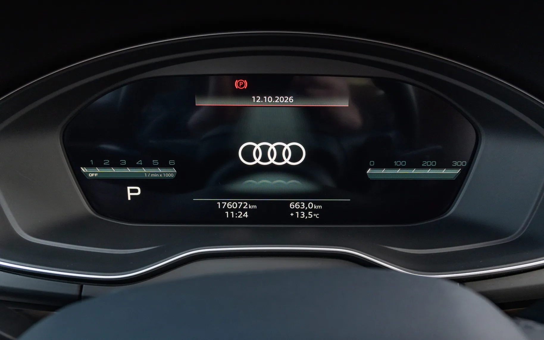 Notranja slika - Audi Q5 - 35 TDI S tronic - 11