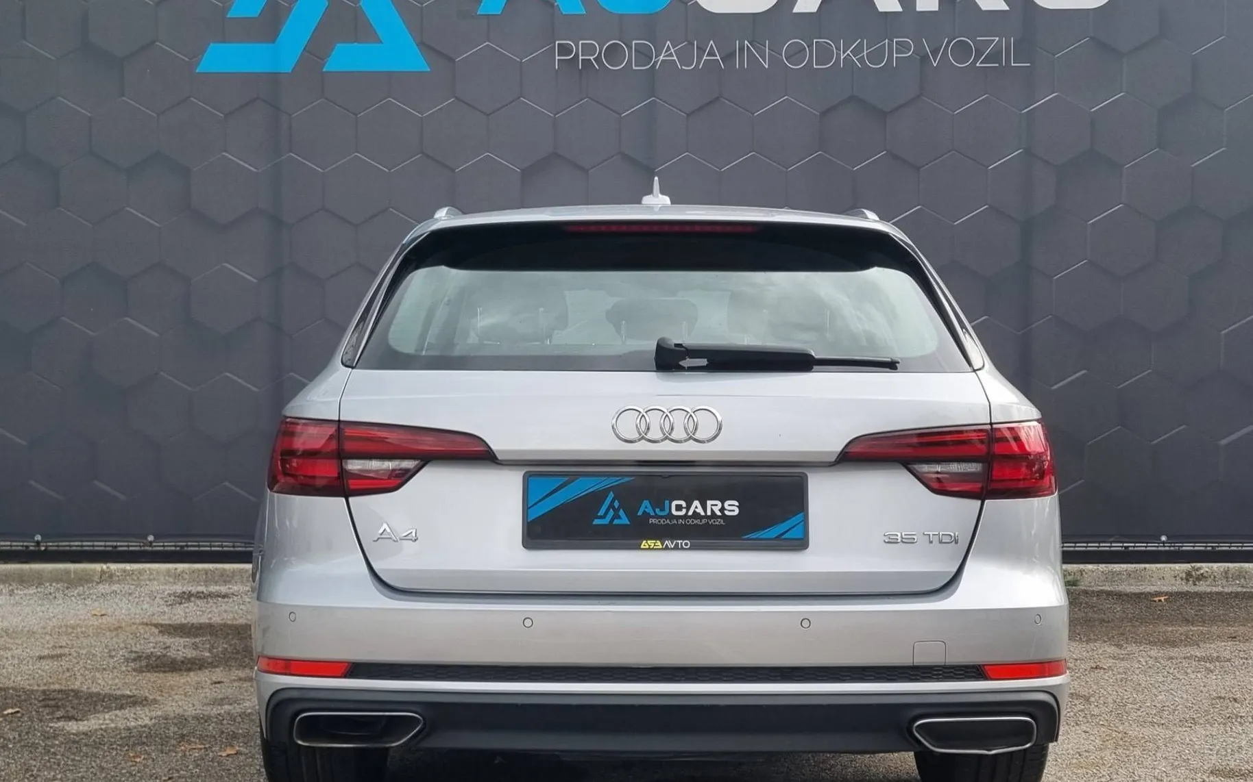 Zunanja slika - Audi A4 - Avant 35 TDI Stronic Business-2XLed-El.Prtljažnik-Navi - 6