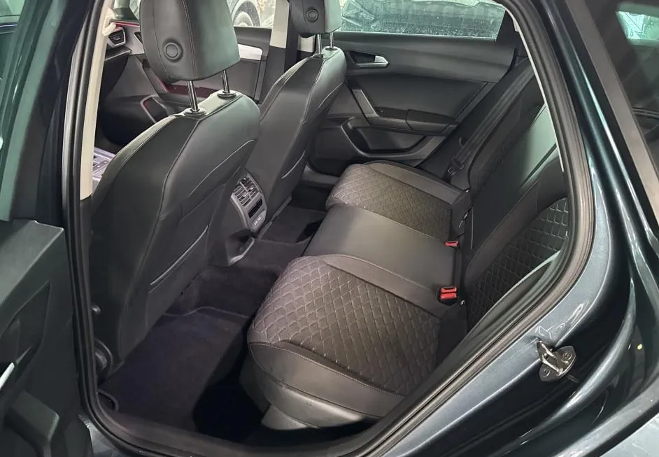 Zunanja slika - Seat Leon - ST 2.0 TDI FR DSG.NEMŠKI+4ALU.PANORAMA.GRE.SEDEŽEV - 17