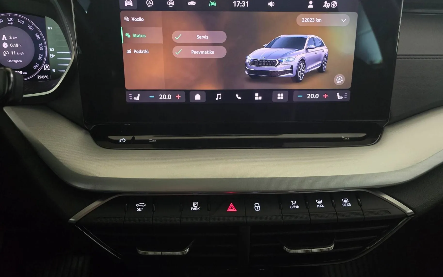 Notranja slika - Škoda Octavia - Combi 2.0 TDI Selection DSG - SLO - 15