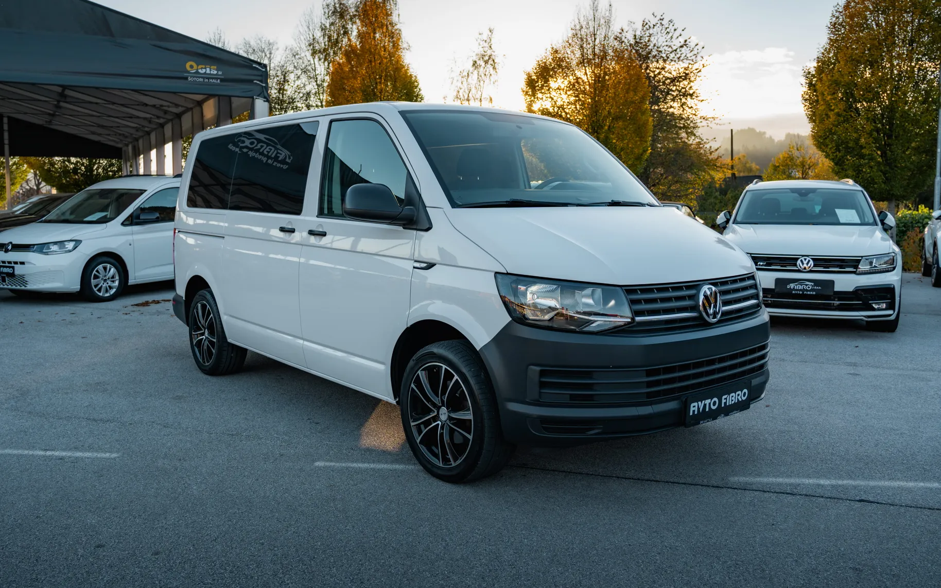 Zunanja slika - Volkswagen Transporter - T6 Kombi 7+1 2.0 TDI - 3