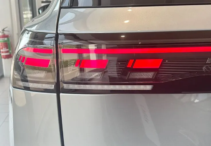 Zunanja slika - Volkswagen Tiguan - 4ALL 1.5 eTSI DSG - 5