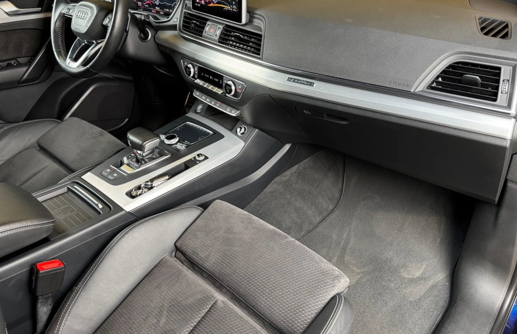 Zunanja slika - Audi Q5 - 2.0 TDI Quattro AUT. S Line-VIRTUAL-MATRIX-GRETJE - 15