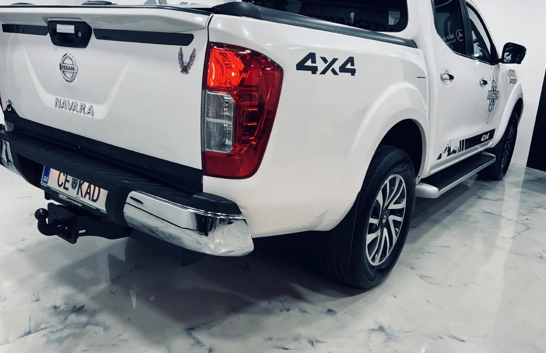 Zunanja slika - Nissan Navara - 2.3DCI 4x4 KAMERA-NAVI-1.LASTNIK - 4