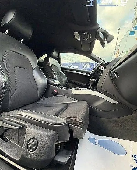 Notranja slika - Audi A5 - Coupe  2.0 TDI - 8