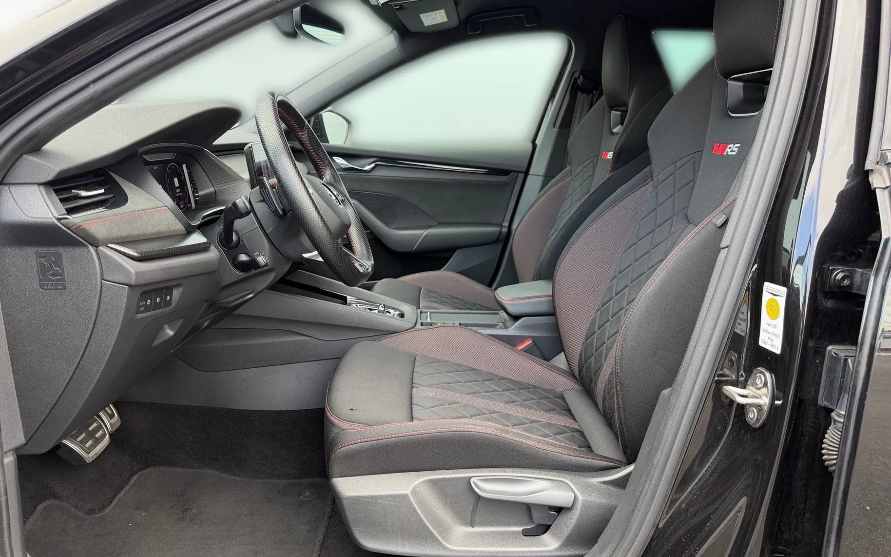 Notranja slika - Škoda Octavia - Combi 2.0 TDI RS DSG-Matrix-HeadUp-Vl.kljuka... - 7