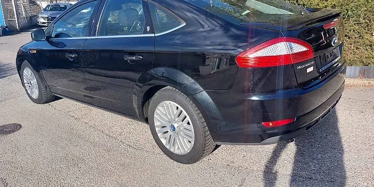 Zunanja slika - Ford Mondeo - 2.0 TDCI Ghia-1 LASTNIK-VRHUNSKI - 4