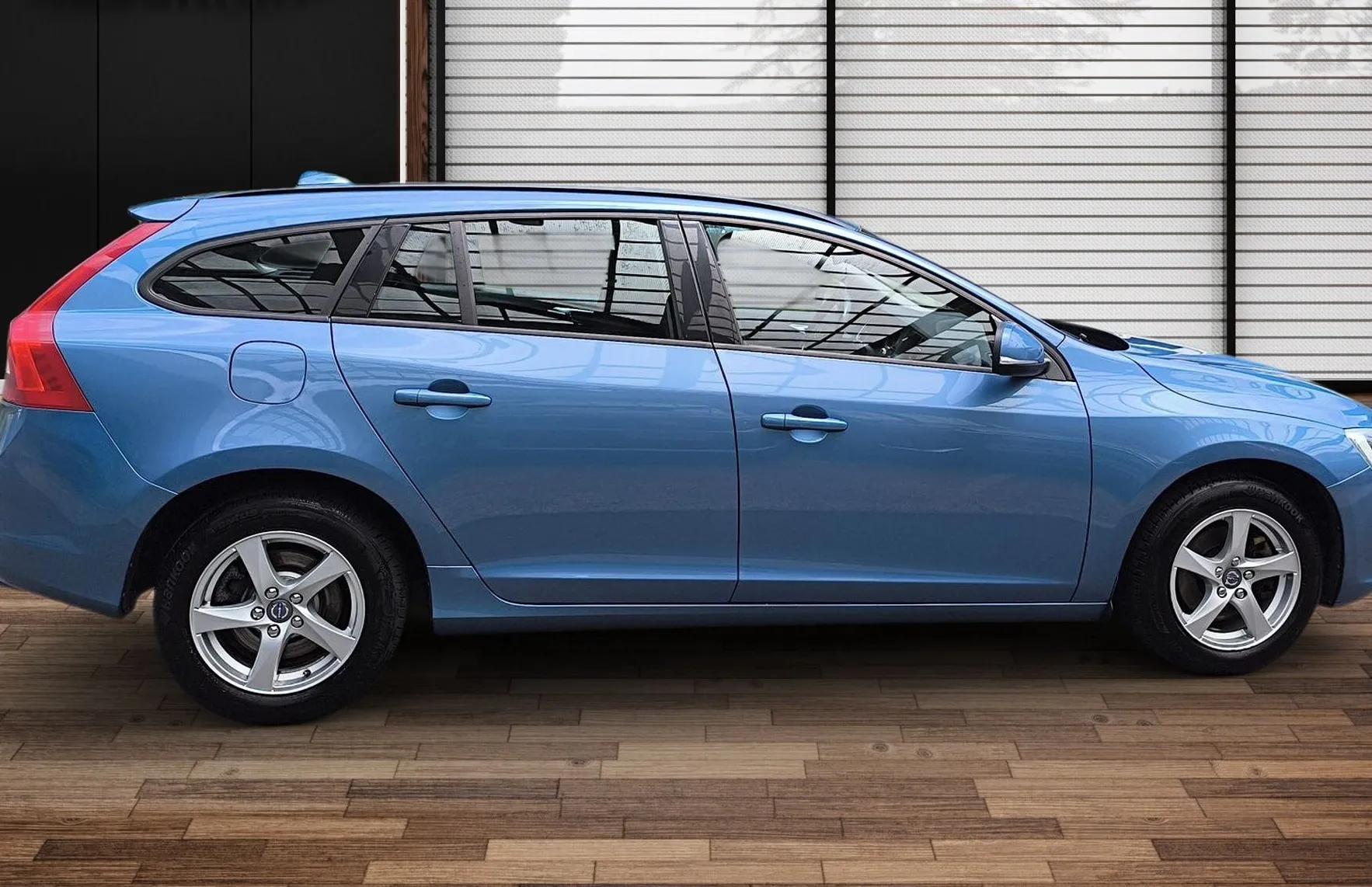 Zunanja slika - Volvo V60 - D2 1.6 TD- NAV- OPRAVLJEN VELIK SERVIS 05 2026 - 3