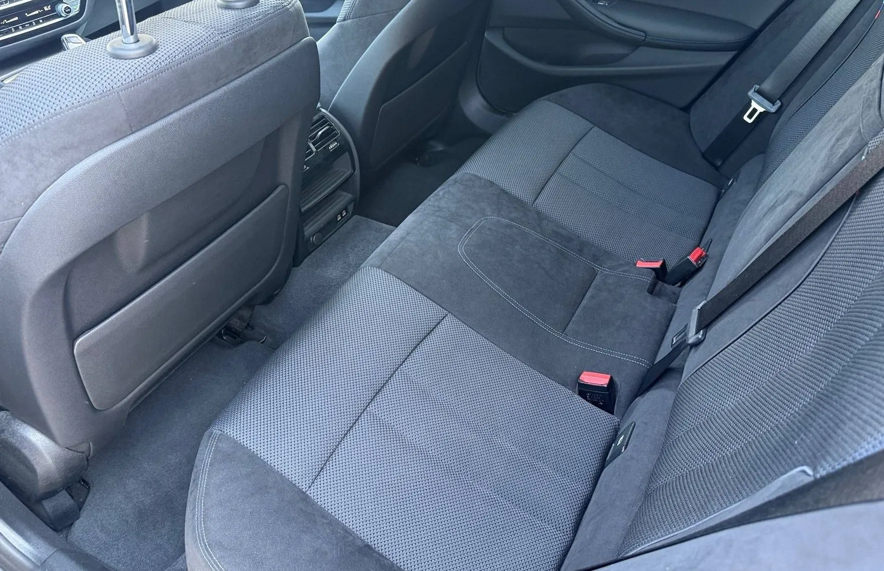 Zunanja slika - BMW Serija 5 - Touring: 530d M SPORT PAKET PANO LED ALCANTARA KAMERA NA - 18