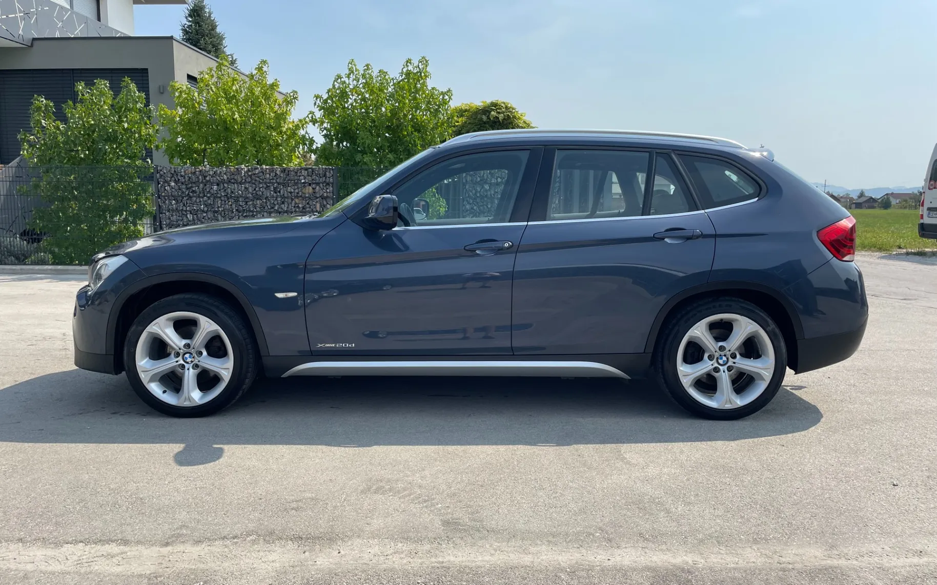 Zunanja slika - BMW X1 - xDrive20d+18 COL+PANORAMA+KLJUKA+XENON+ODLIČEN... - 2