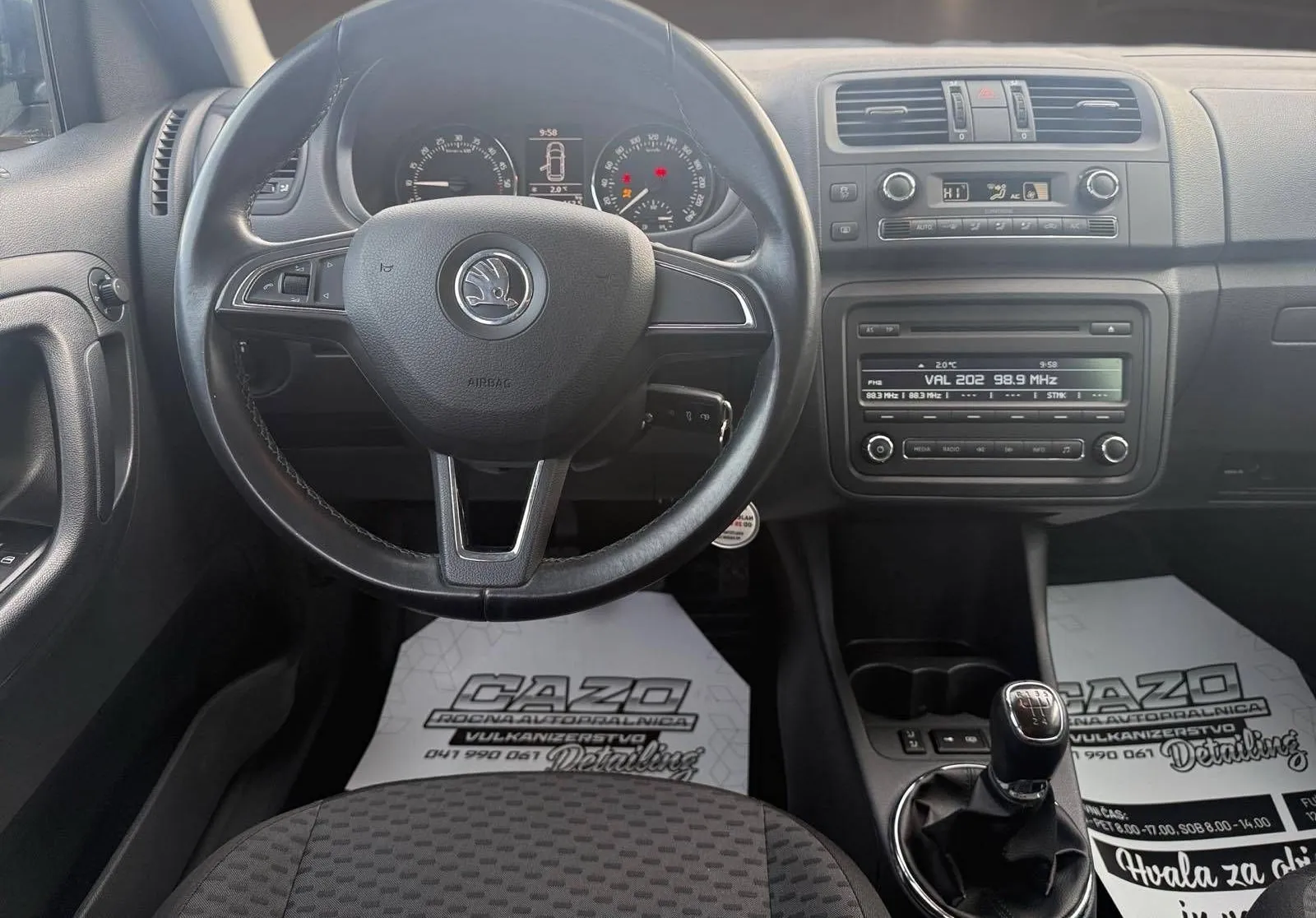 Notranja slika - Škoda Roomster - 1.6 TDI CR Elegance 66  90 ... - 8