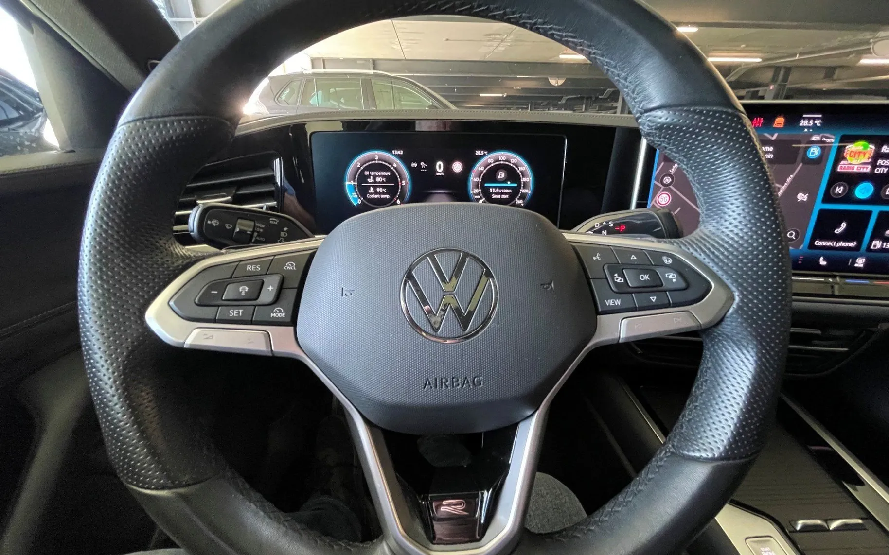Zunanja slika - Volkswagen Passat - 2.0 TDI BMT R-Line DSG LED. NAVI.KAMER360.PDC2X - 14