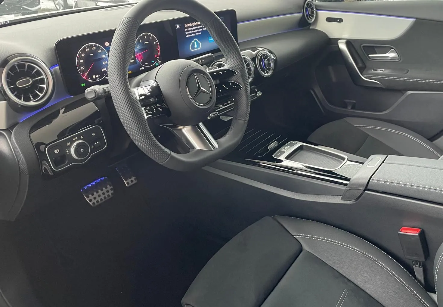 Zunanja slika - Mercedes-Benz A-Razred - 180 AMG Edition - 11