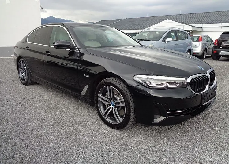 Zunanja slika - BMW Serija 5 - : 530e AUTOMATIC - MAX OPREMA -KASKO GRATIS - 2