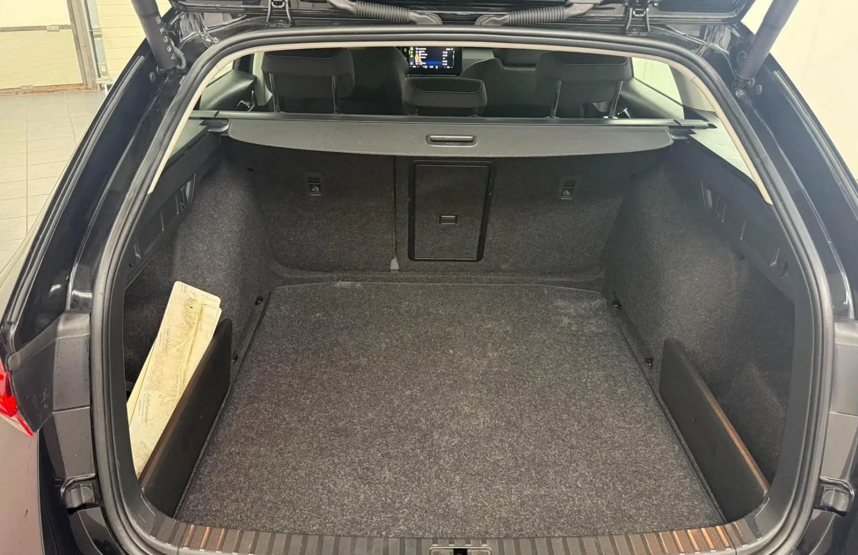 Zunanja slika - Škoda Octavia - Combi 2.0 TDI. DSG.2024 SAMO 89.000 KM - 11