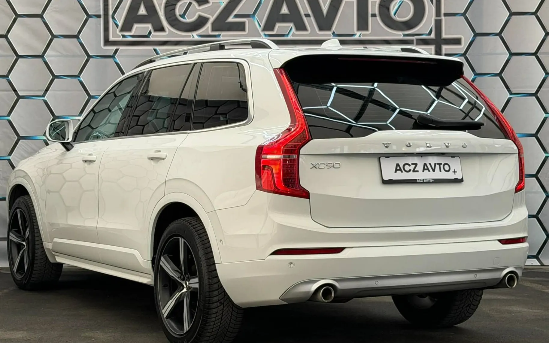 Zunanja slika - Volvo XC90 - D5 4X4•AUT•SPORT•PANO•FUL LED•KAMERA•VIRTUAL•ACC•. - 6