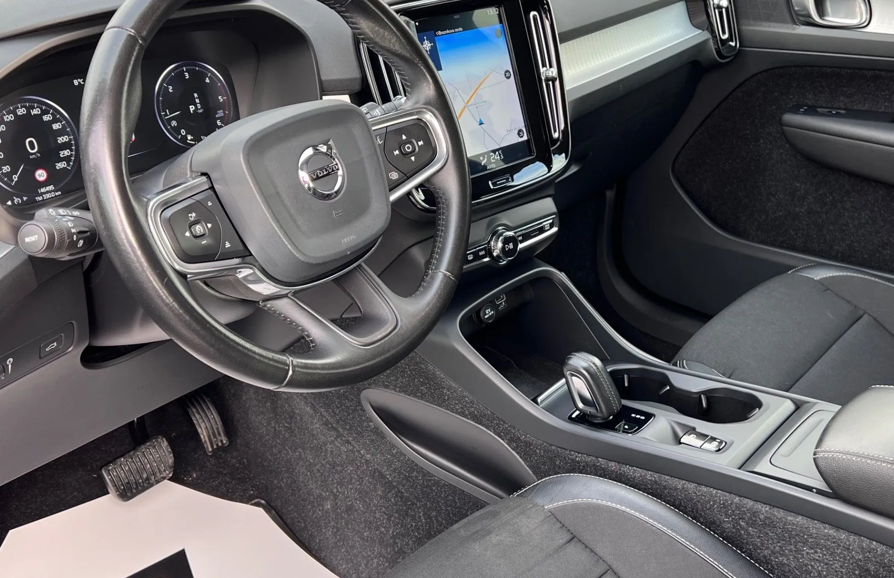 Zunanja slika - Volvo XC40 - D3+LED+NAVI+KAMERA+ALU+KEYLESS GO+AUTO HOLD - 10