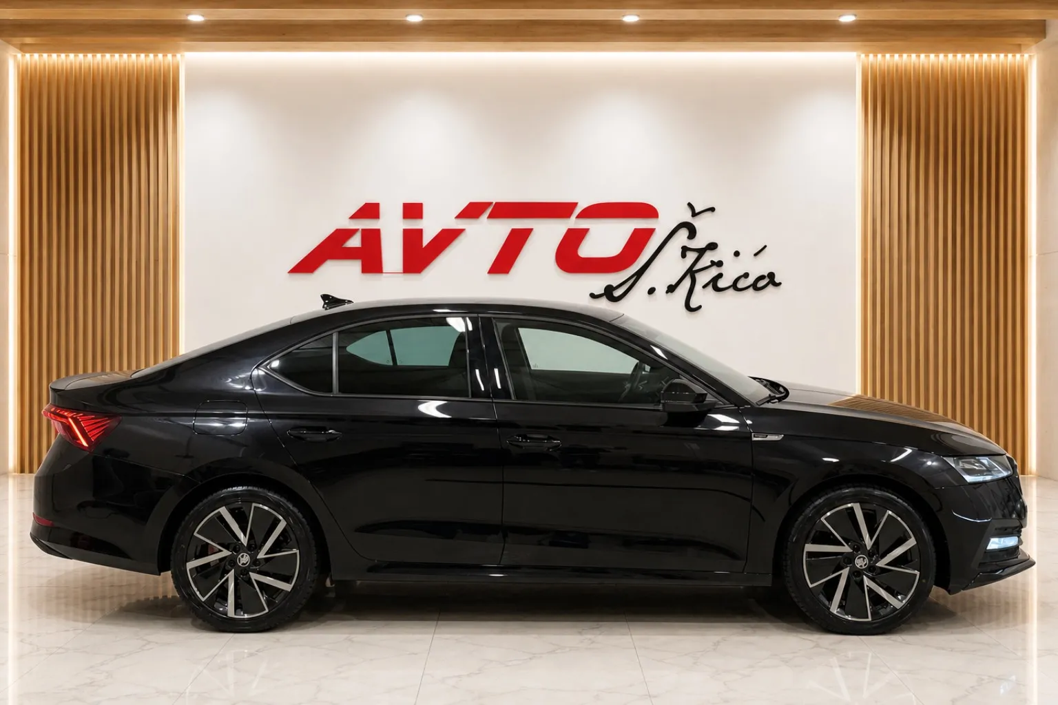 Zunanja slika - Škoda Octavia - 2.0 TDI-SPORTLINE-ACC-MATRIX-VIRTUAL-KAMERA-AVT-F1 - 6
