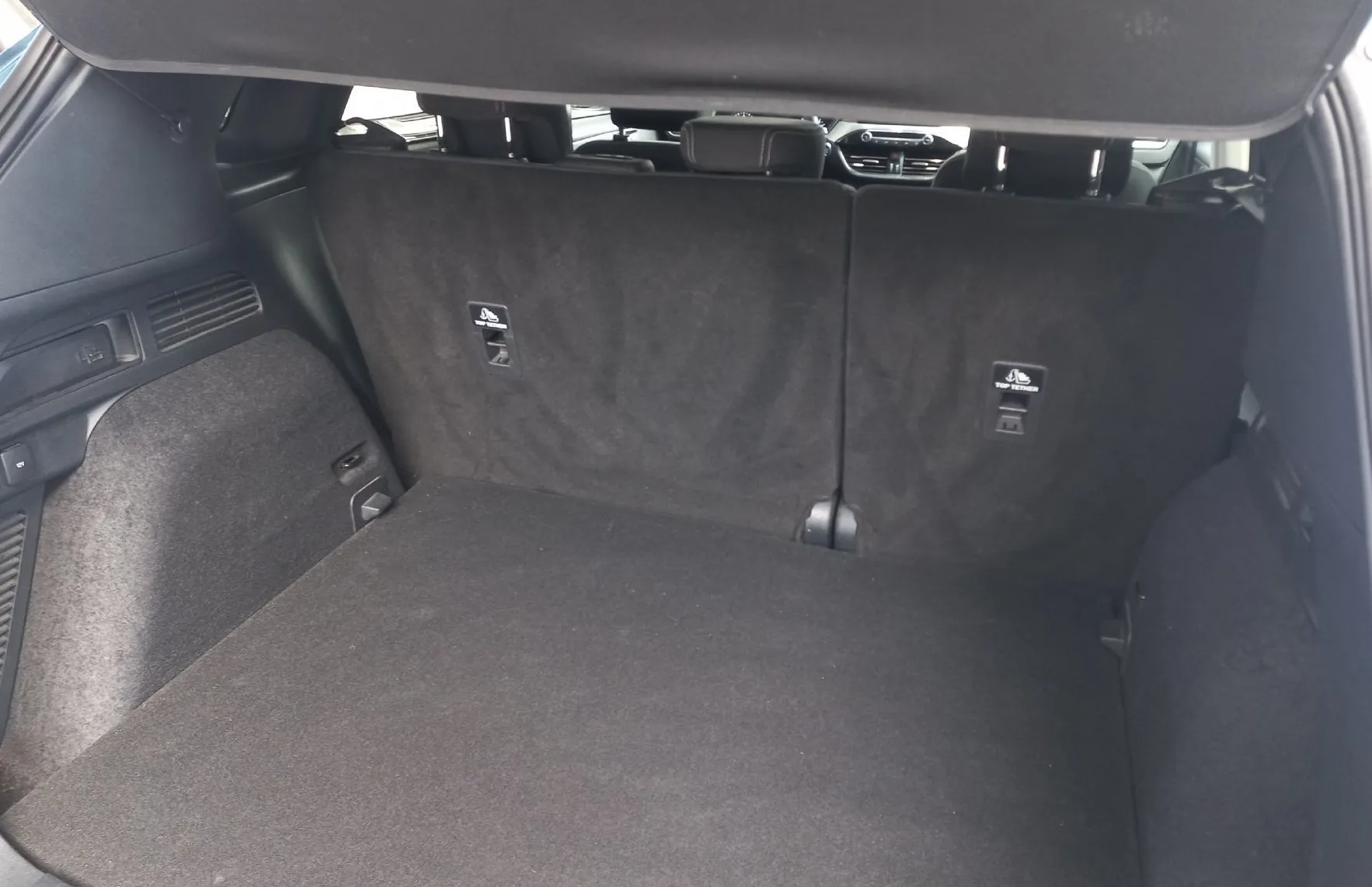 Zunanja slika - Ford Kuga - 2.0 EcoBlue Titanium - 8