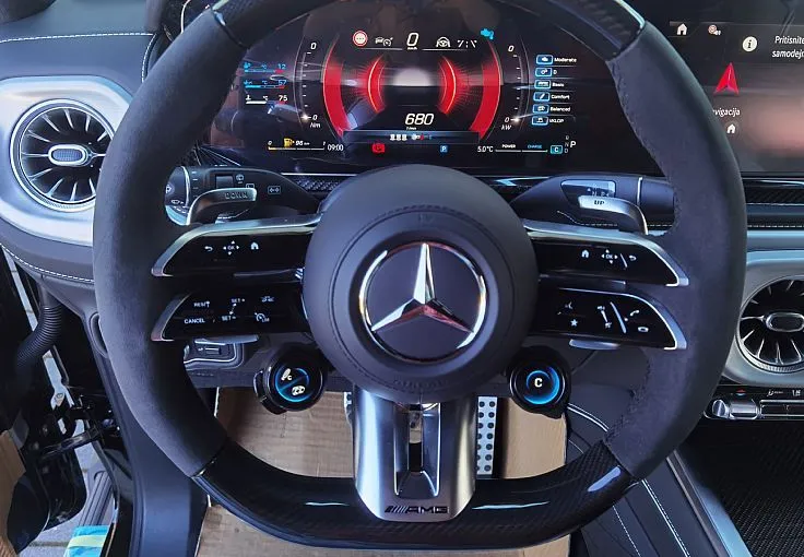 Zunanja slika - Mercedes-Benz G-Razred - 63 AMG V8 SUPERIOR•HLAJ-SED•KEYLESS•2X-TV•360•22C• - 8