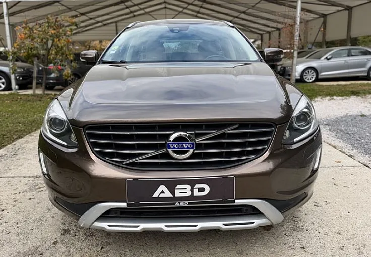 Zunanja slika - Volvo XC60 - AWD D5 Summum AUT 1.LASTNIK KAMERA MEMORY VIRTUAL - 2