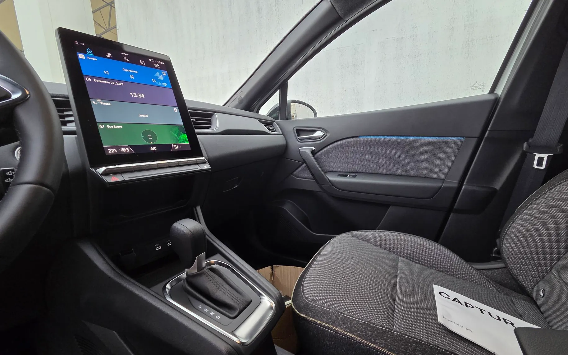 Zunanja slika - Renault Captur - Techno TCe140 Avtomatik+Navi Park+Zimske gume - 10