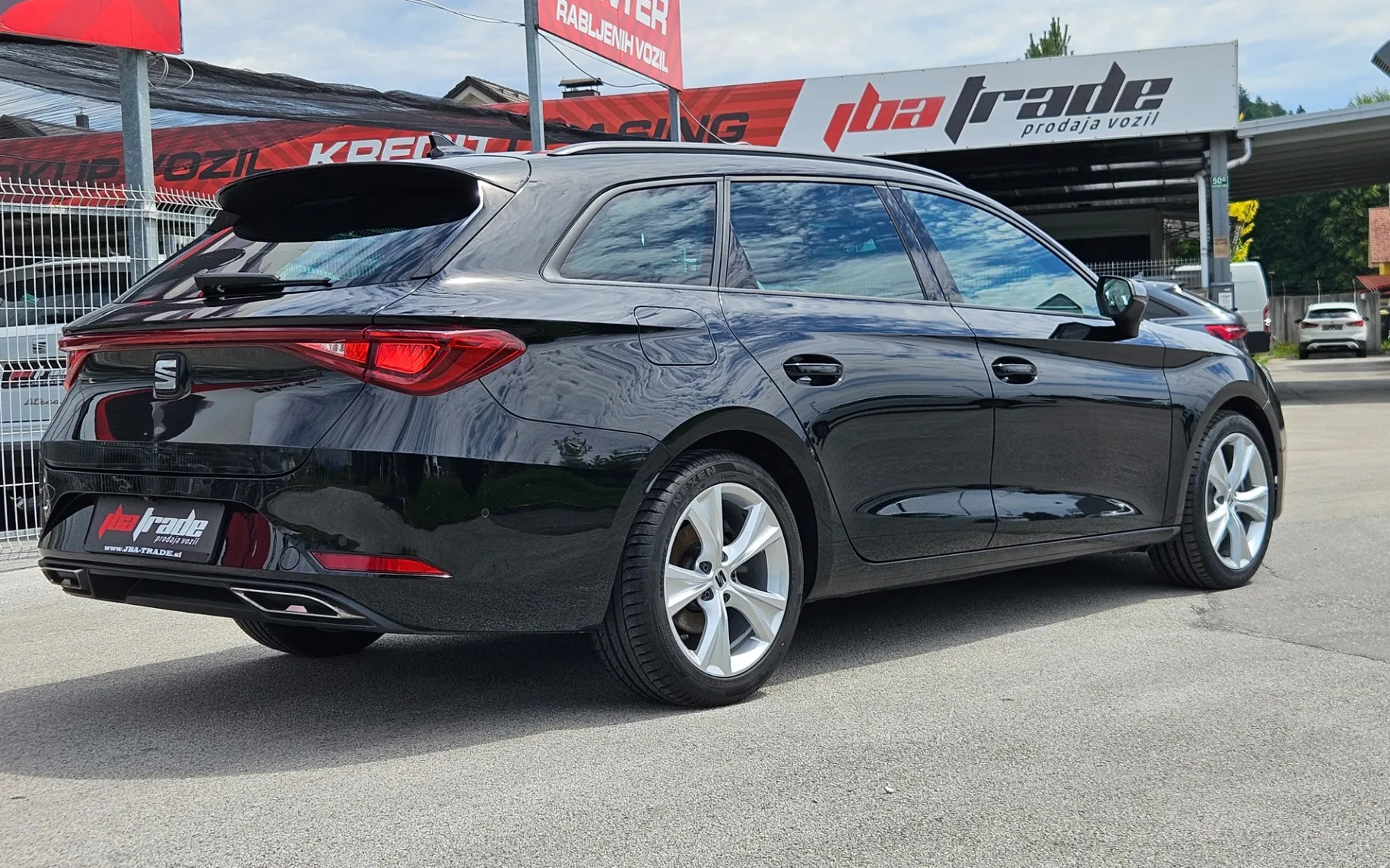Zunanja slika - Seat Leon - 2.0 TDI DSG FR - 4