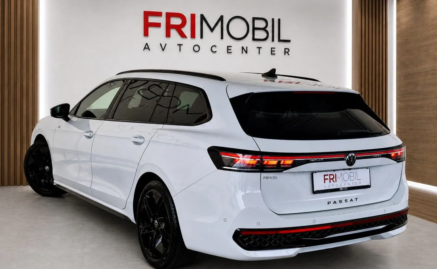 Zunanja slika - Volkswagen Passat - Variant 2.0 TDI BMT R-Line DSG•IQ LED•ACC•AMBIENT•HEAD U - 3