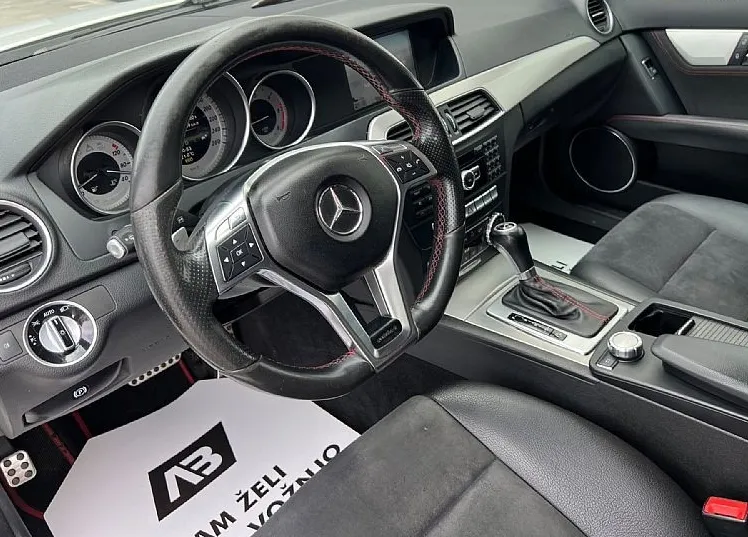Zunanja slika - Mercedes-Benz C-Razred - C 220 CDI+AMG+EL. OKNO+XENON+NAVI - 10